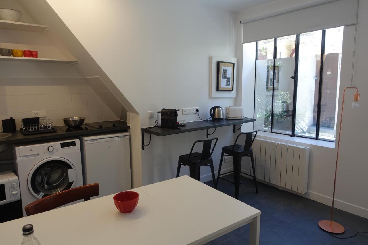 Cite Pilleux - Cozy Apartment In A Private Lane Paris Exteriör bild